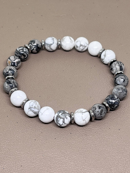 Grå Jasper og hvit howlitt