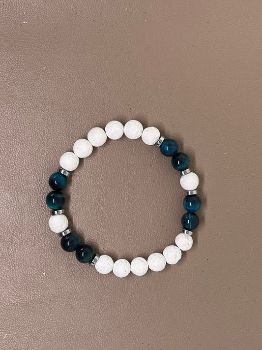 Armbånd Blå tigerøyne hvit lava