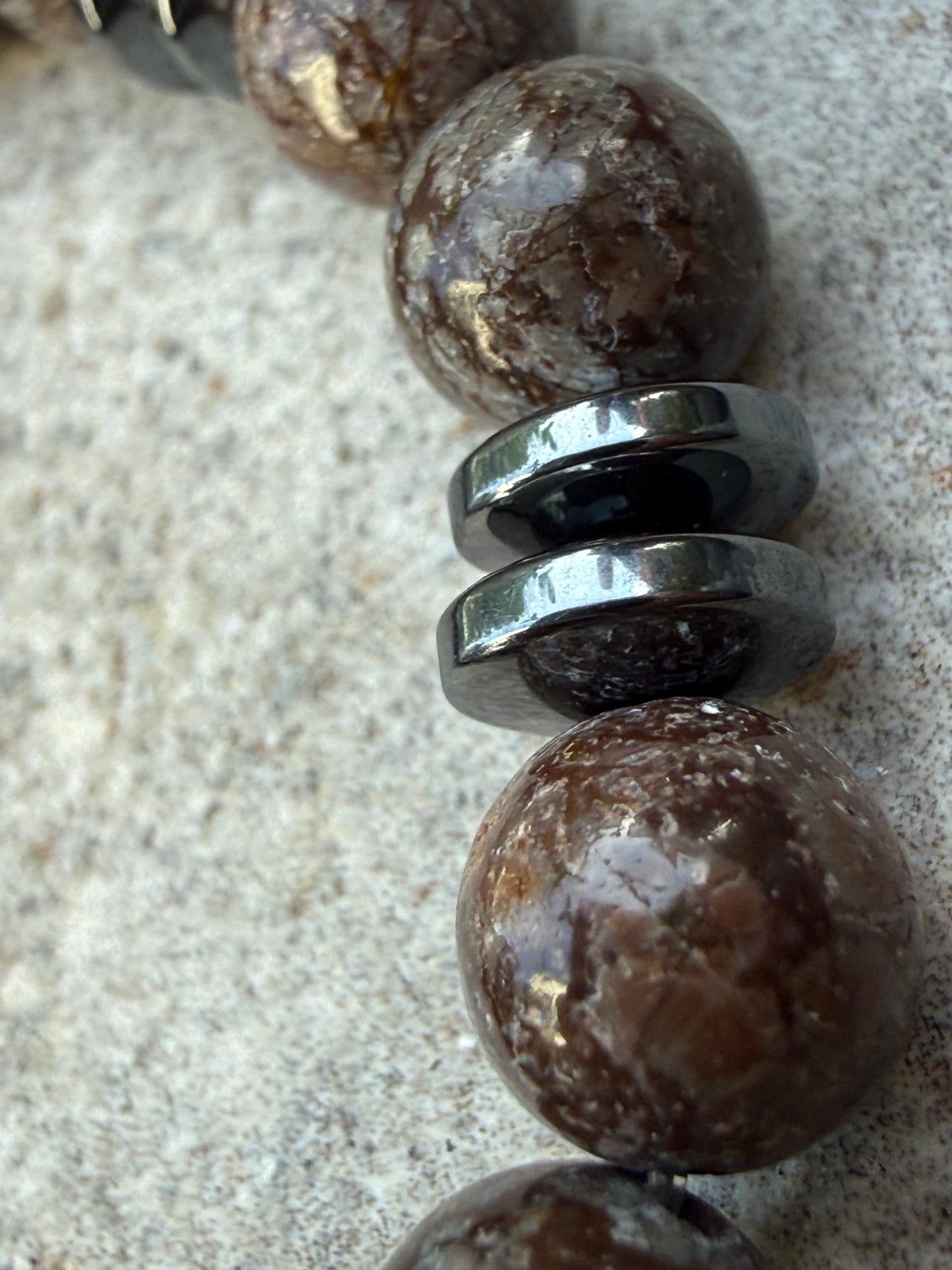 Brun obsidian og sort hematitt - inluma