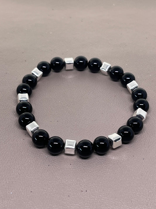 Sort onyx og sølv hematitt