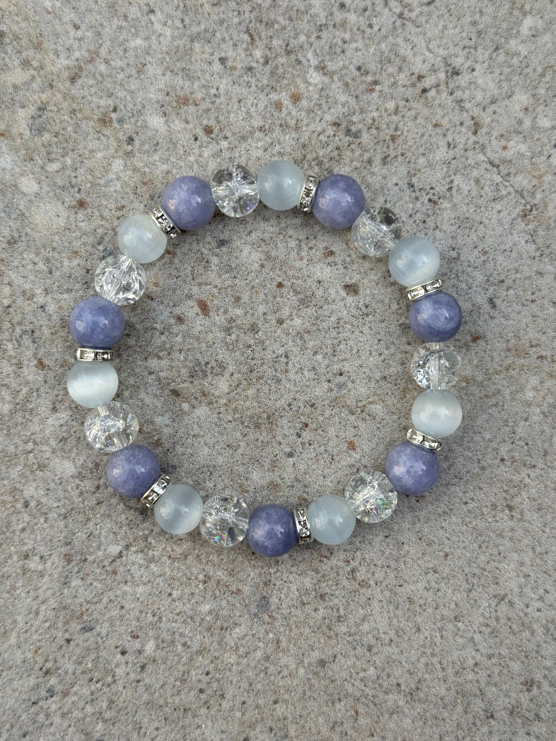 Armbånd blålilla angelitt, hvite katteøyne - inluma