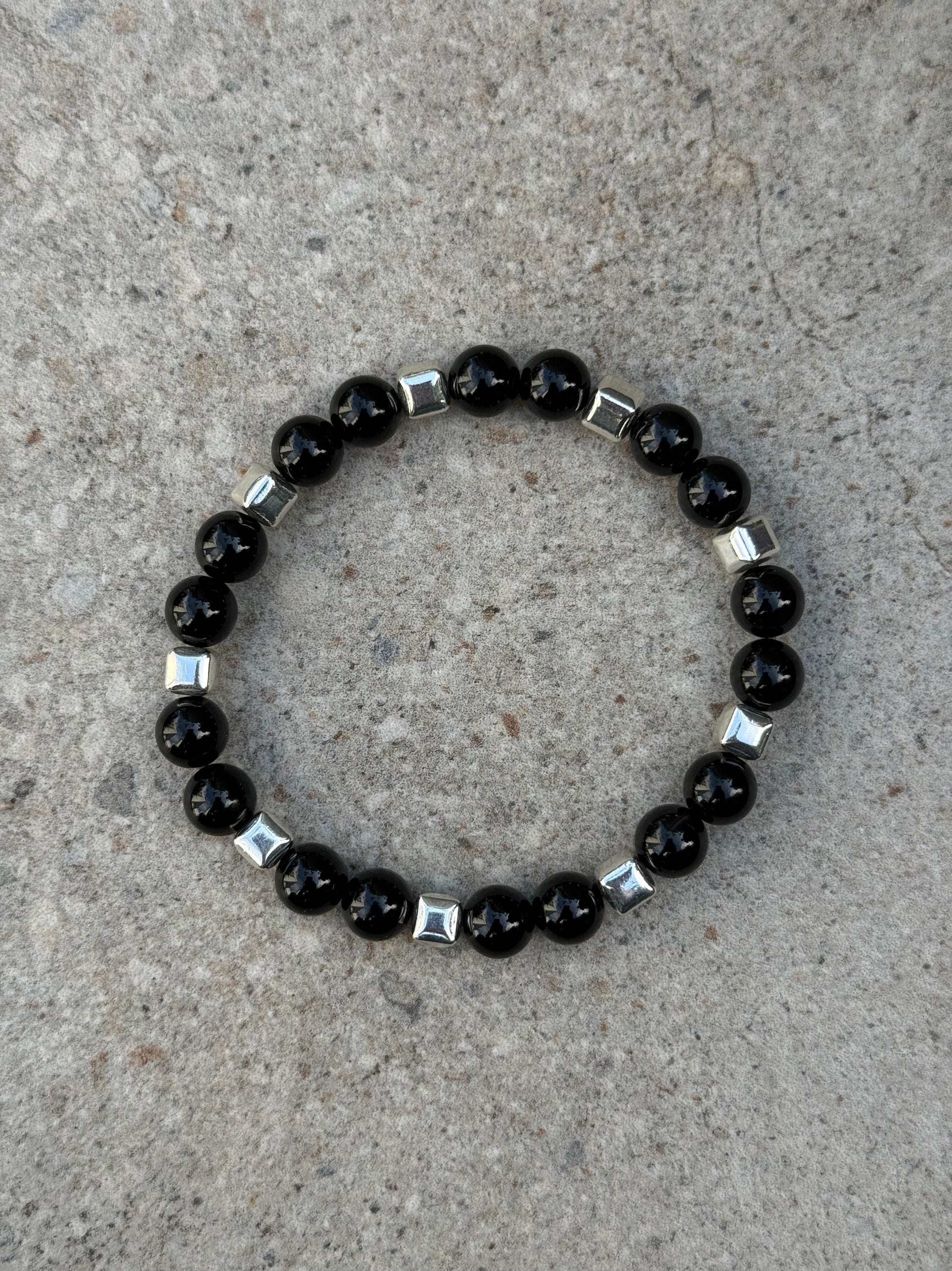 Sort onyx og sølv hematitt - inluma