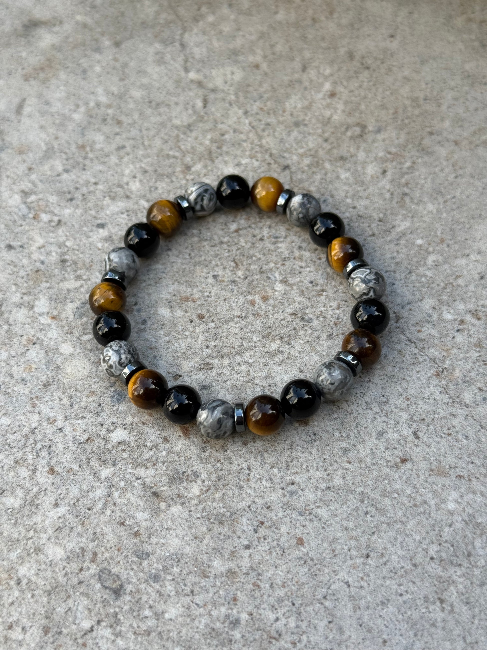 Tigerøyne grå Jasper og sort onyx - inluma