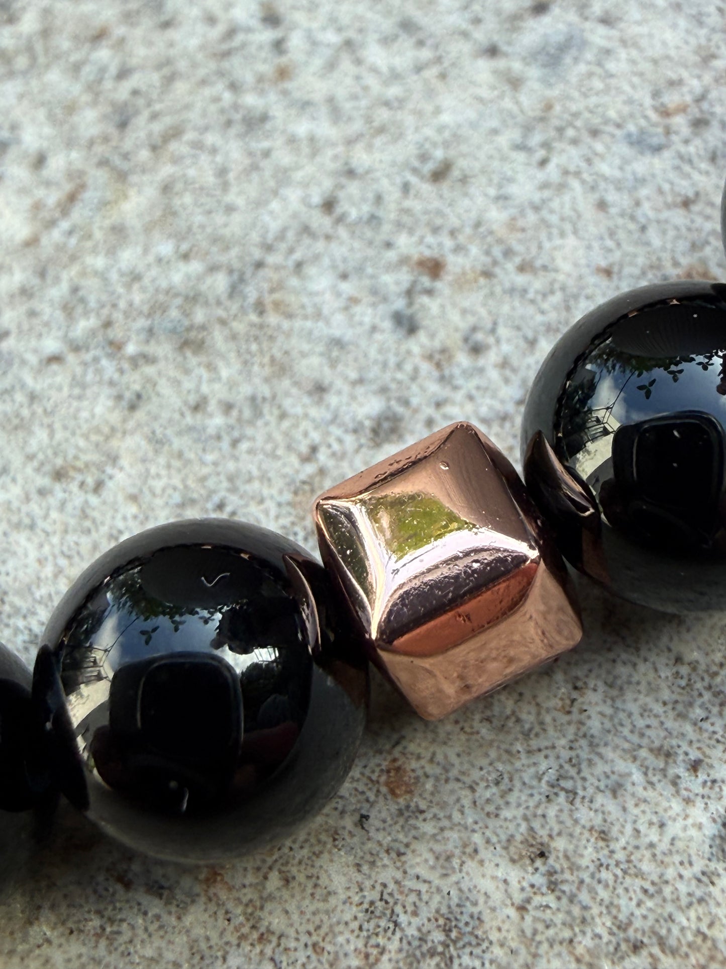 Sort onyx og roségull - inluma