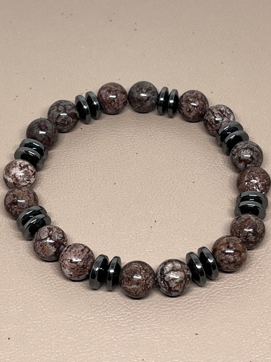 Brun obsidian og sort hematitt