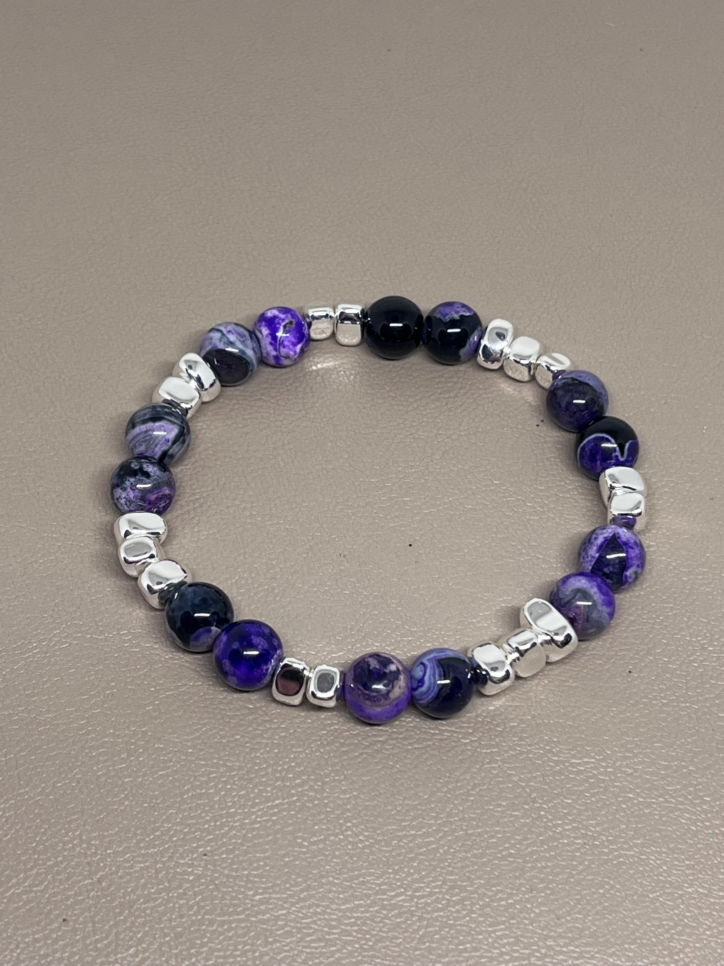 Armbånd Lilla flammeagat og sølv hematitt