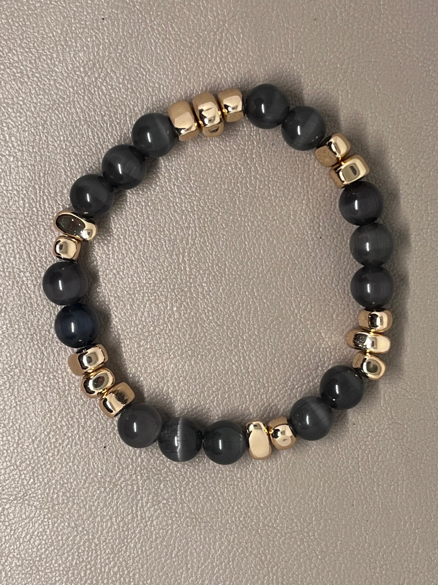 Armbånd Grå tigerøyne og gull